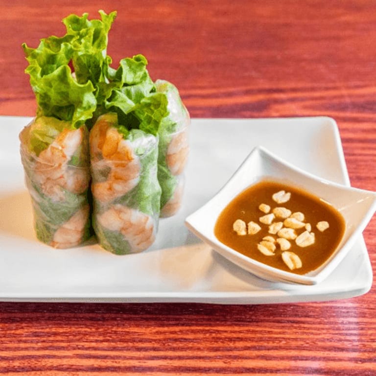 Fresh Vietnamese Goi Cuon Rolls